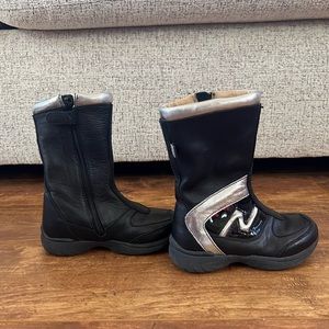 Naturino genuine leather black boots size EU 24 or US size 7,5 Italy